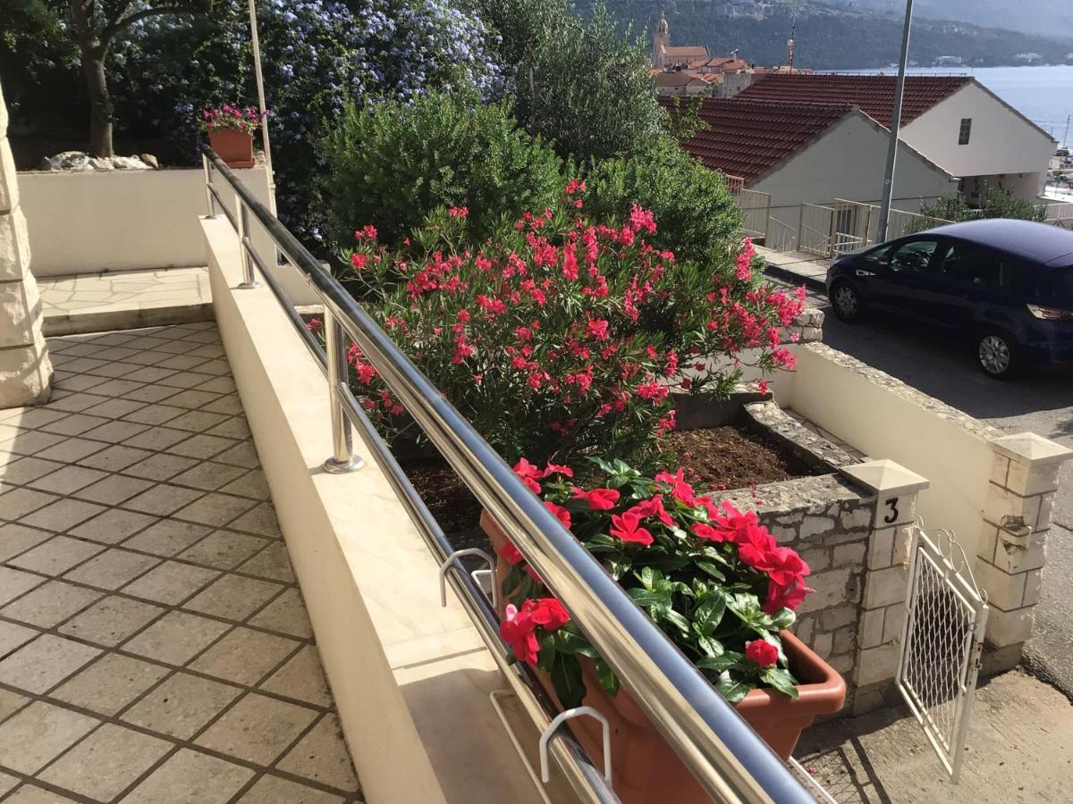 Lux Apartments Корчула Экстерьер фото